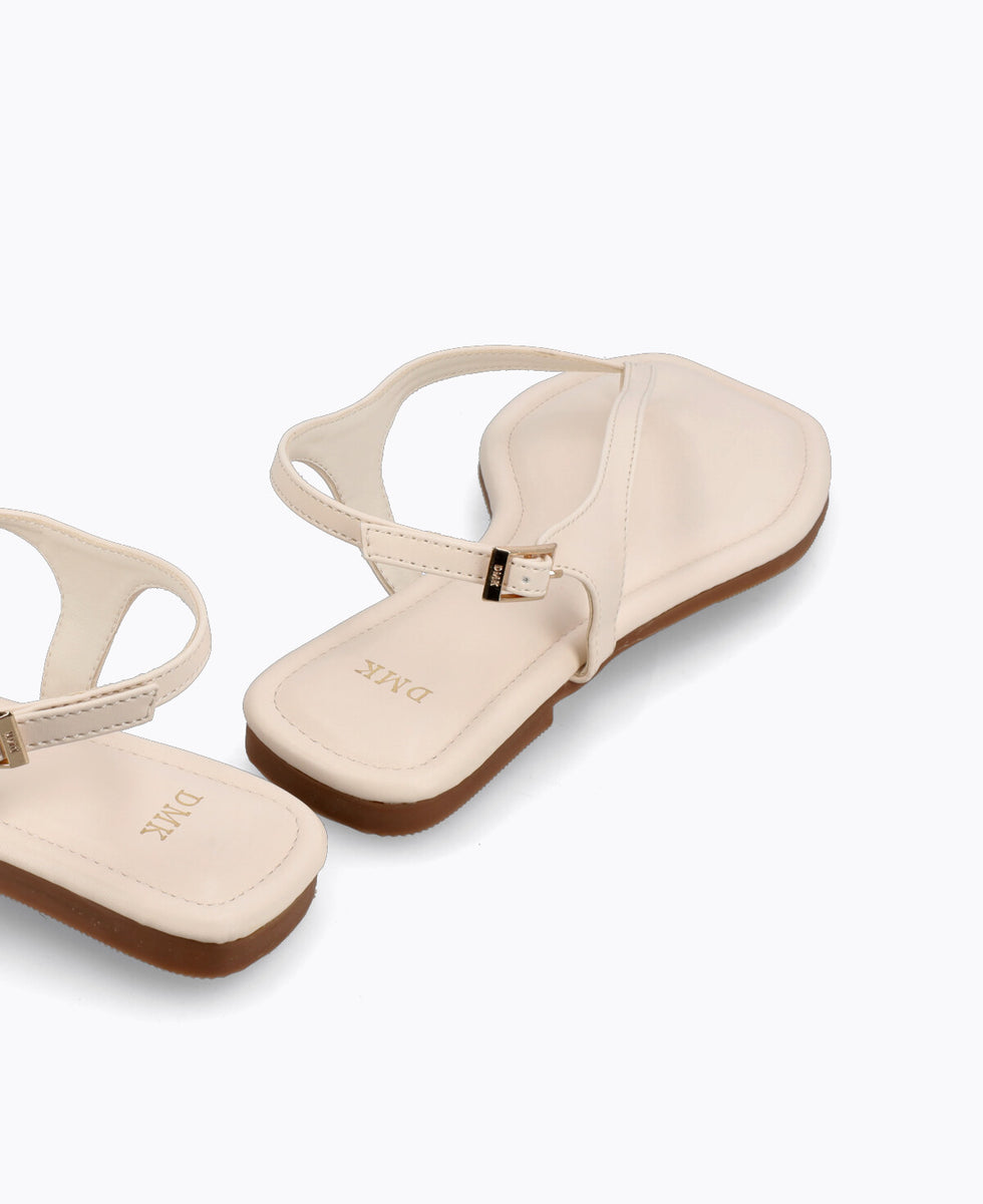 Karin Thong Flat Sandals Beige – DMK - Main Image