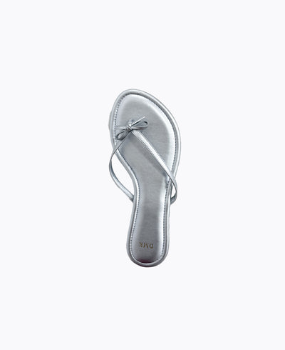 Mio Bow Flat Sandals - Silver