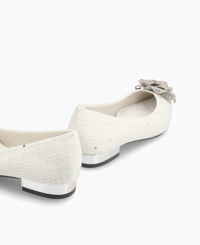 Nora Flat Pumps - White