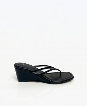 Lilith Thong Heel Sandals - Black