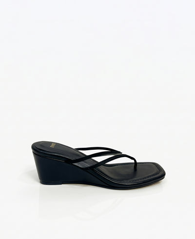 Lilith Thong Heel Sandals - Black