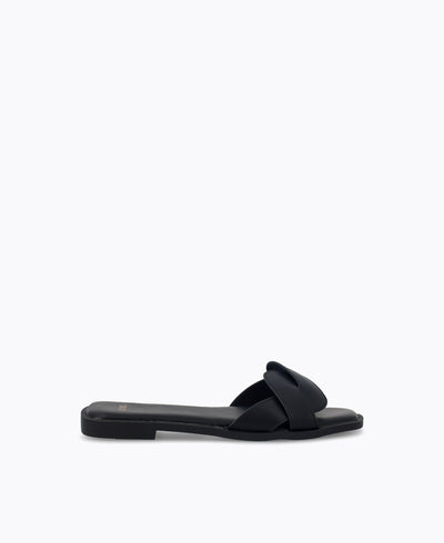 Darla Flat Sandals - Black