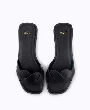 Darla Flat Sandals - Black
