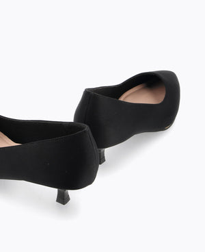 Catherine Heel Pumps - Black