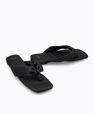 Reiko Flat Sandals - Black