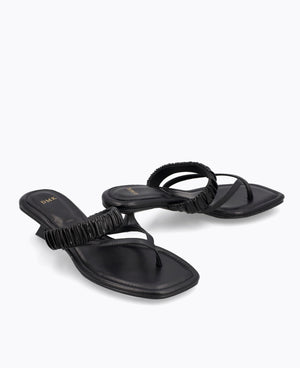 Novara Thong Heel Sandals - Black