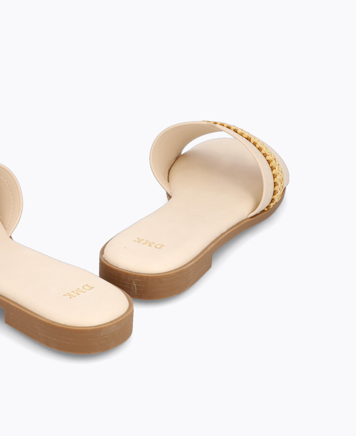 39582_Beige