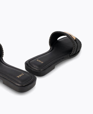 Jaena Flat Sandals - Black