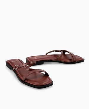Bonnie Flat Sandals - Brown